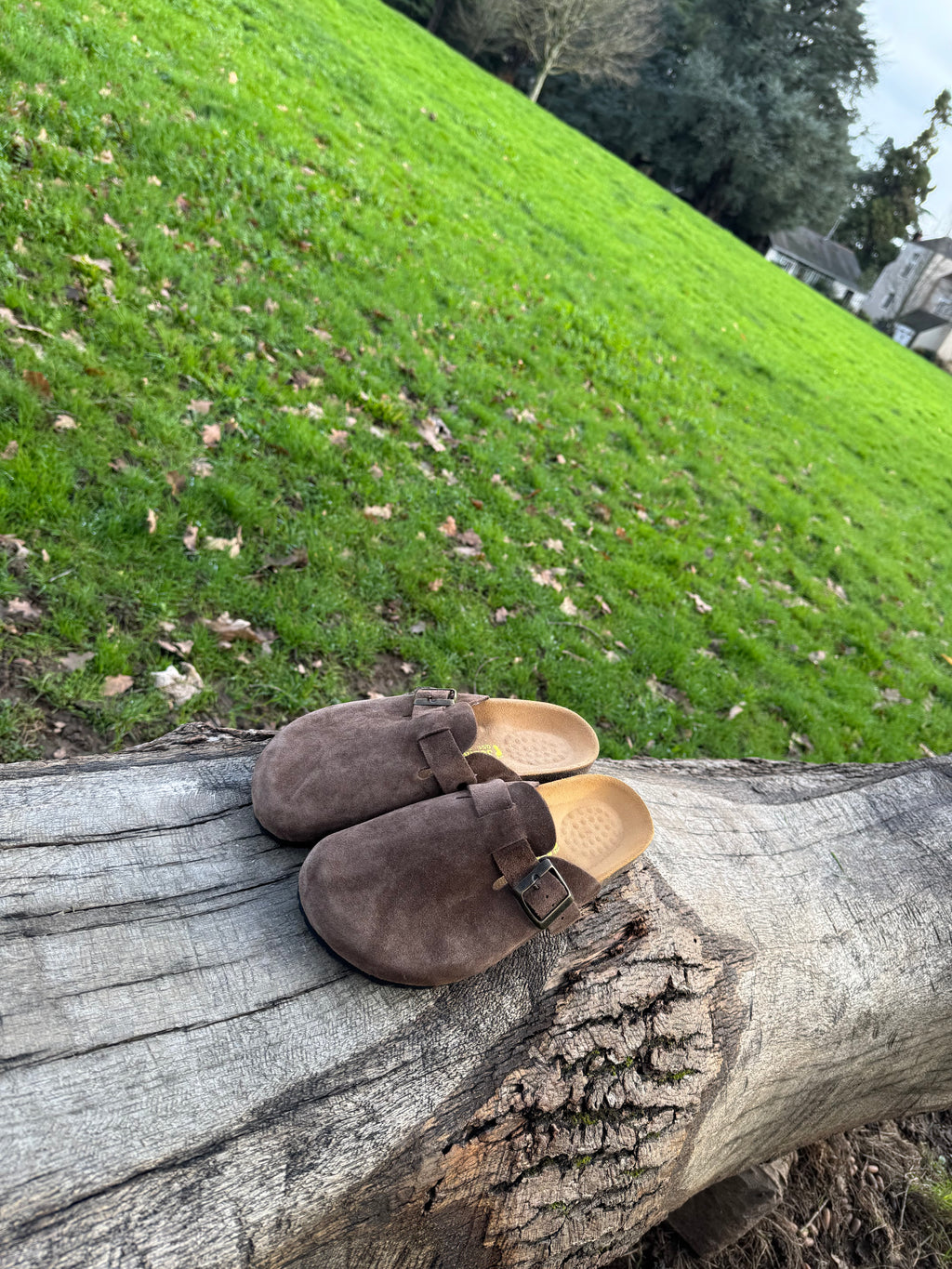 Oristep sabot marron en cuire daim